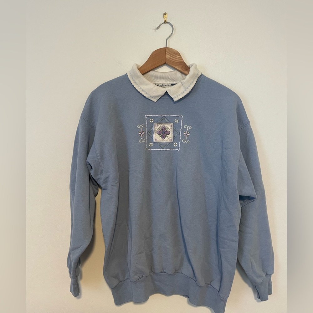 Appleseed’s Size Large Light Blue Sweatshirt w/ Collar